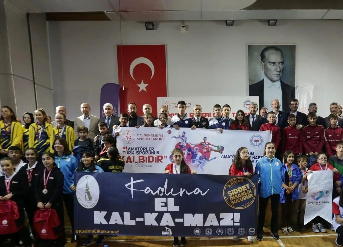 Kütahya’da “Sporun Enleri” ödül töreni