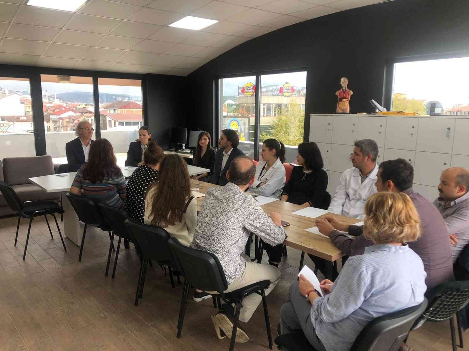 İzmit Çınar Akademi’de değerlendirme toplantısı yapıldı