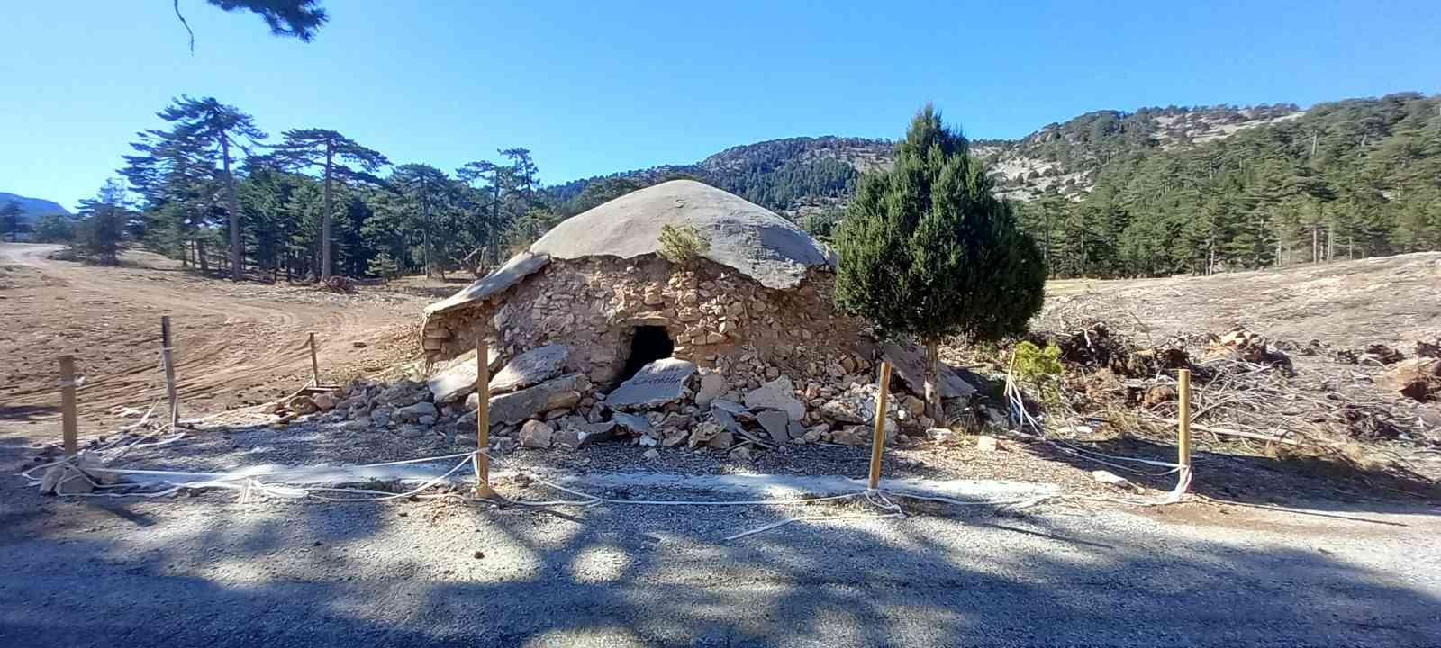 Vatandaşlar, tarihi Kurudere Sarnıcı’nın restore edilmesini istiyor