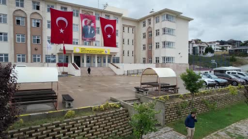 Bu lisenin süs bitkisinden kazancı dudak uçuklatıyor