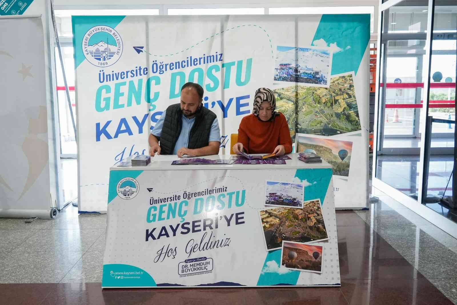 Büyükşehir 10 bin üniversiteliye ’hoş geldiniz’ dedi