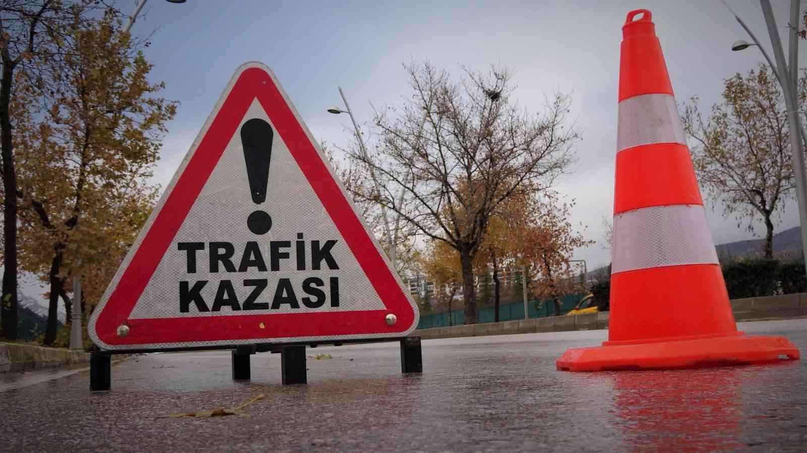 Elazığ’da 2 farklı trafik kazası: 2 yaralı