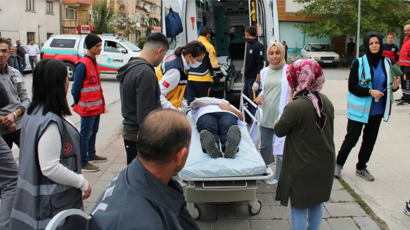 Hastanedeki yangın ve deprem tatbikatı gerçeğini aratmadı