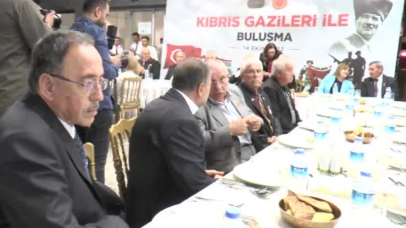 KKTC Meclis Başkanı Töre, Kıbrıs gazileriyle buluştu