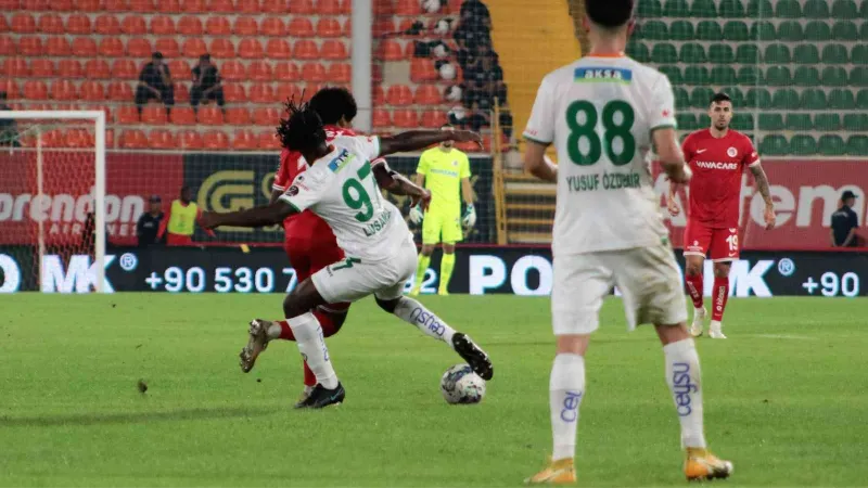 Spor Toto Süper Lig: Corendon Alanyaspor: 3 - FTA Antalyaspor: 2