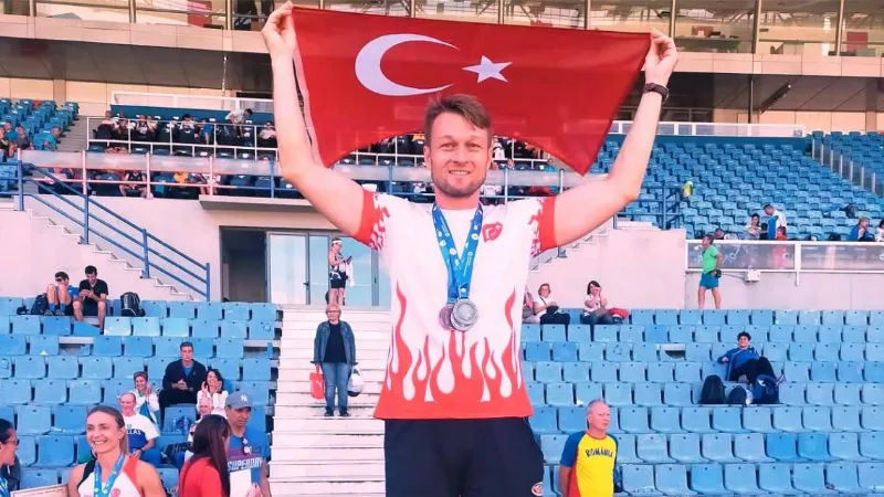 İzmirli öğretmenden 31. Balkan Masterler Atletizm Şampiyonasında 3 madalya