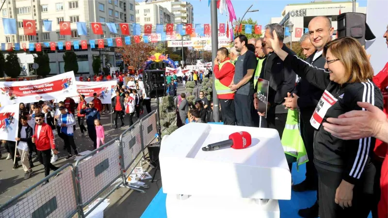 4. Gazi Yarı Maratonu’nda renkli görüntüler