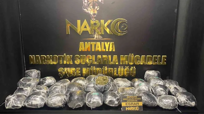 Antalya’da 26 kilo 505 gram uyuşturucu madde ele geçirildi