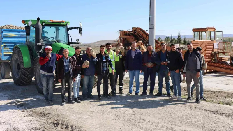 Günyüzü’nde şeker pancarı alımına başlandı