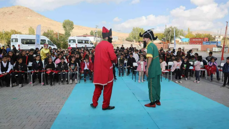 Tuşba Belediyesi’nden ‘29 Ekim Cumhuriyet Bayramı’ kutlama etkinliği