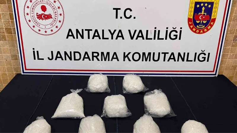 Antalya’da 5,5 kilo metamfetamin ele geçirildi