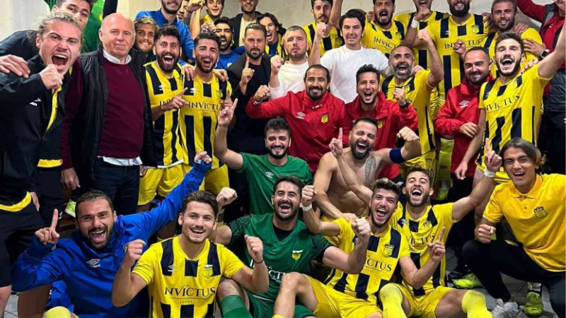 Alaçatıspor liderliğini korudu