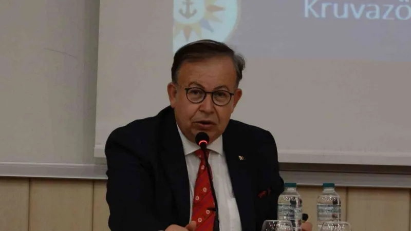 Doç. Dr. Cihat Yaycı: "Yunanistan’ın karasularını 1 mil arttırmasına izin vermemeliyiz"