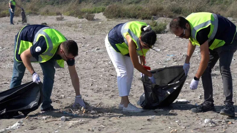 MIP çalışanları ’Go Green’ kampanyası çerçevesinde atık topladı