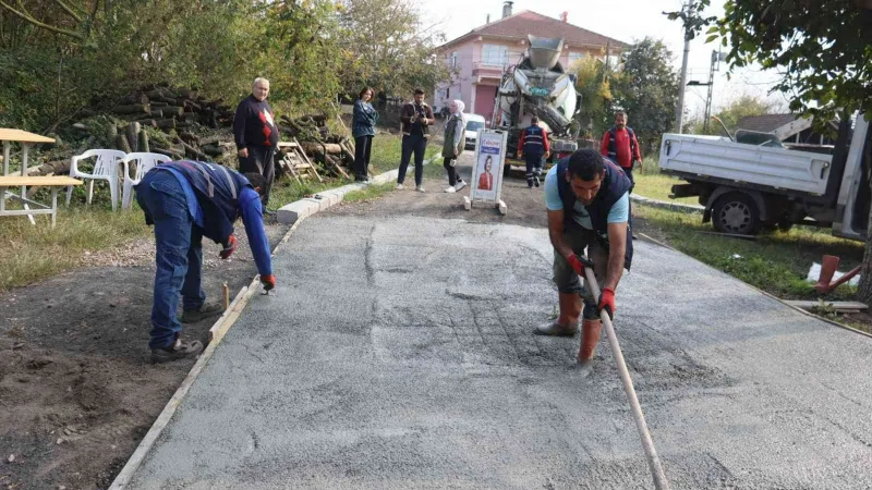 Engelli kız için evinin önüne ambulans girişi yapıldı