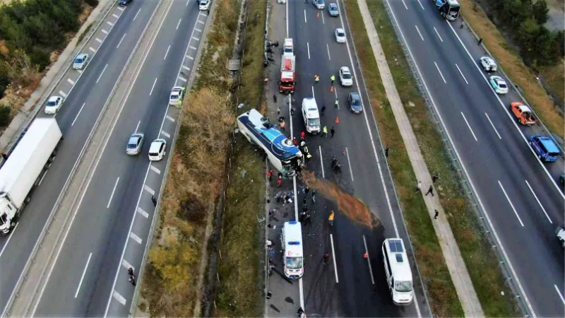 Otobüs kazalarının en önemli sebepleri uykusuzluk ve yol hipnozu