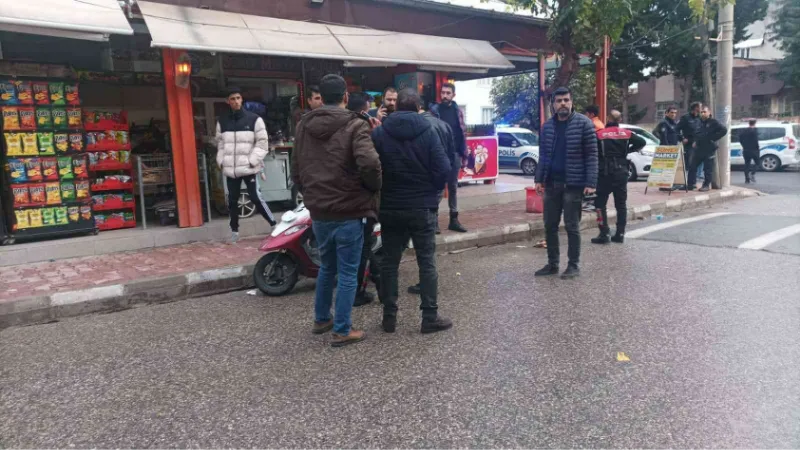 Polislere mukavemette bulunan 3 kişi gözaltına alındı