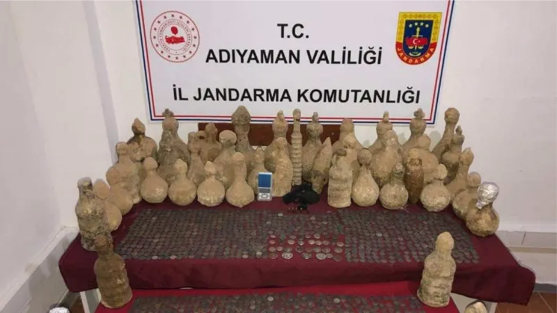 Adıyaman’da ki operasyonda Roma Dönemine ait bin 578 adet sikke ele geçirildi