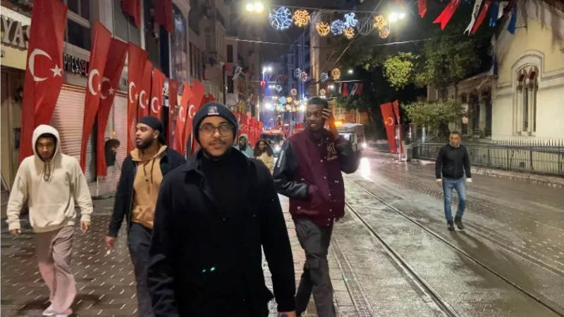 İstiklal Caddesi araç ve yaya trafiğine açıldı