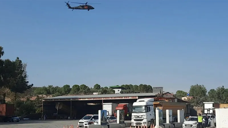 Mersin’de jandarmadan helikopterli trafik denetimi