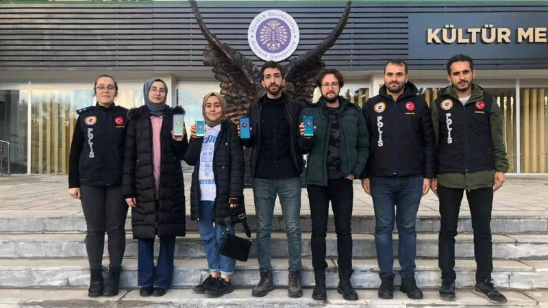 Erzurum Narkotik Suçlarla Mücadele şube ekipleri, gençler için sahada