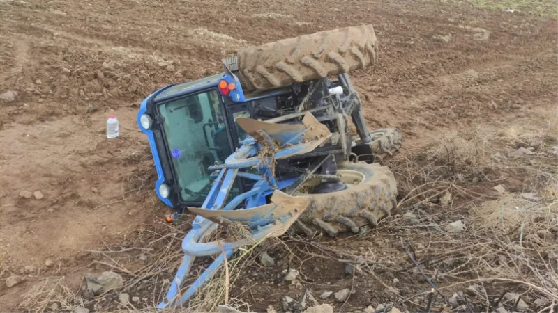 Elazığ’da traktör devrildi: 1 yaralı