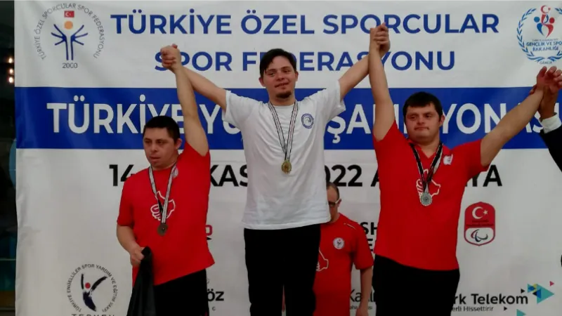 Tepebaşı’nın özel sporcuları büyük başarı kazandı