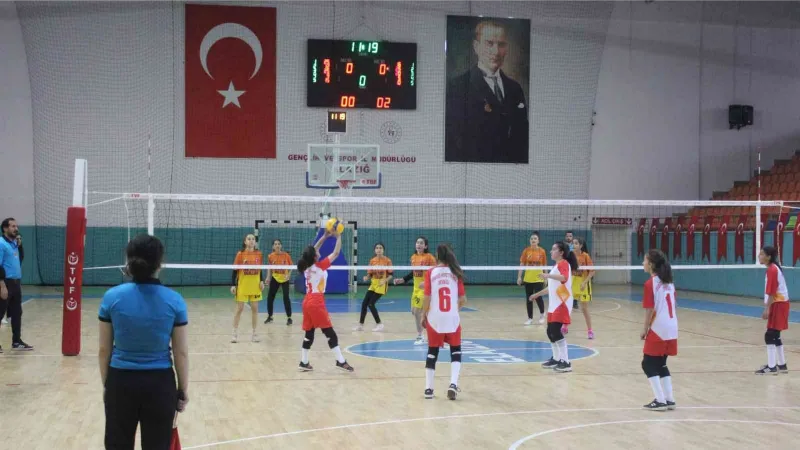 Elazığ’da Okul Sporları Voleybol Müsabakaları başladı