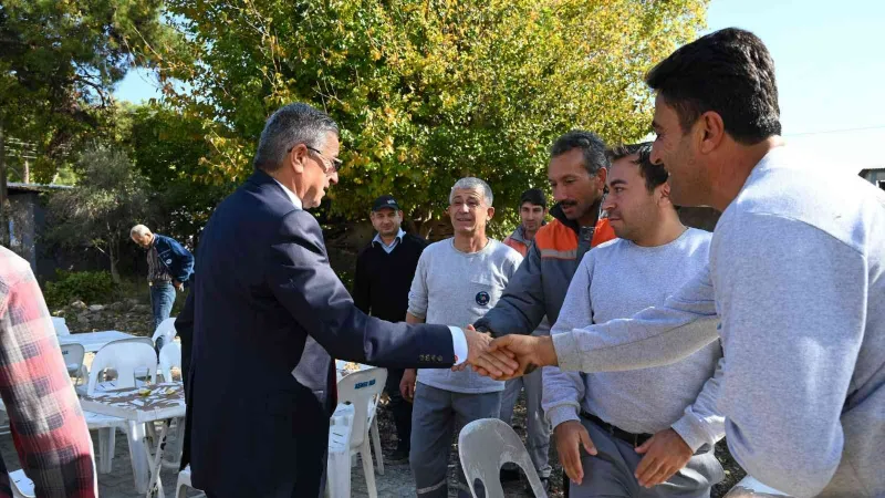 Dere ıslah çalışmaları tamamlanan mahallede yemekli kutlama