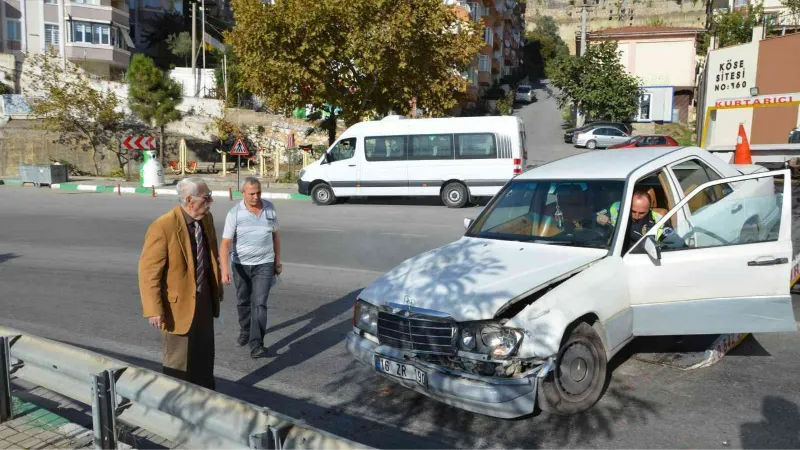 Ünlü Sanatçı Eşref Kolçak’ın otomobili çalınmak istendi