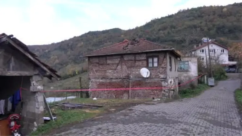 Deprem sonrası binadaki hasar gün aydınlanınca ortaya çıktı