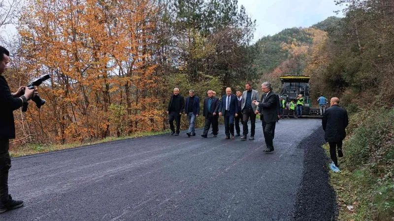 Başol, "Beldemizde hummalı bir asfalt çalışması var"