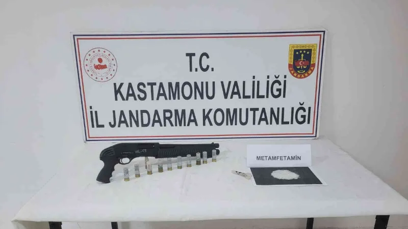 Kastamonu’da iki ayrı uyuşturucu operasyonu: 3 gözaltı