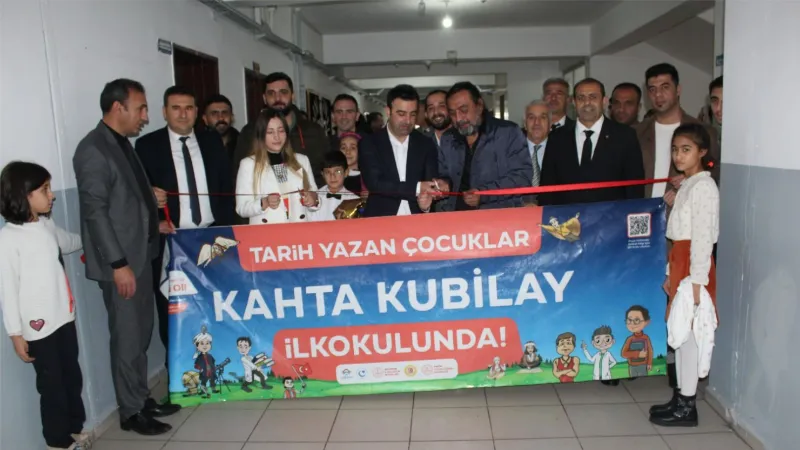 Tarih Yazan Çocuklar projesinde kitap ağacı kuruldu