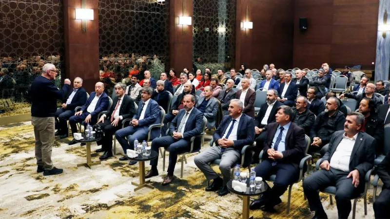 Konya’da İMEP çerçevesinde öğretmenlere konferans verildi