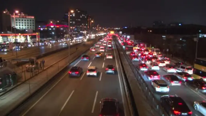 İstanbul’da trafik yoğunluğu yüzde 63’e ulaştı