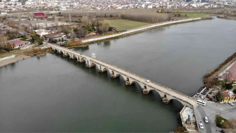 Son yılların en kurak dönemini yaşayan Edirne’de, yağışlar nehirlere can suyu oldu, debiler arttı