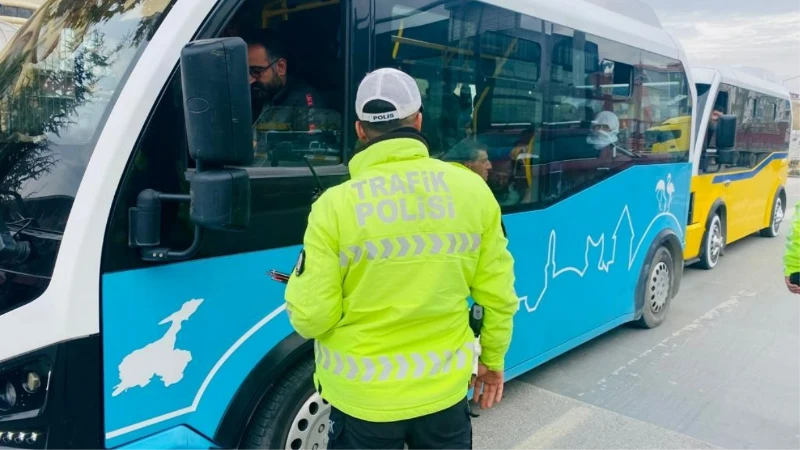 Van’da 20 araç trafikten men edildi