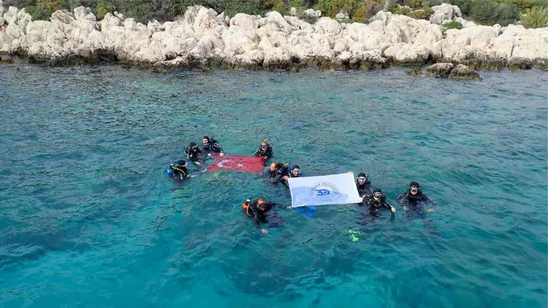 Öğrenciler su altı arkeolojisi eğitimini almaya başladı