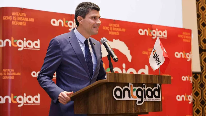 ANTGİAD’da "Yeni dünya, yeni tüketici, yeni şirket" konuşuldu