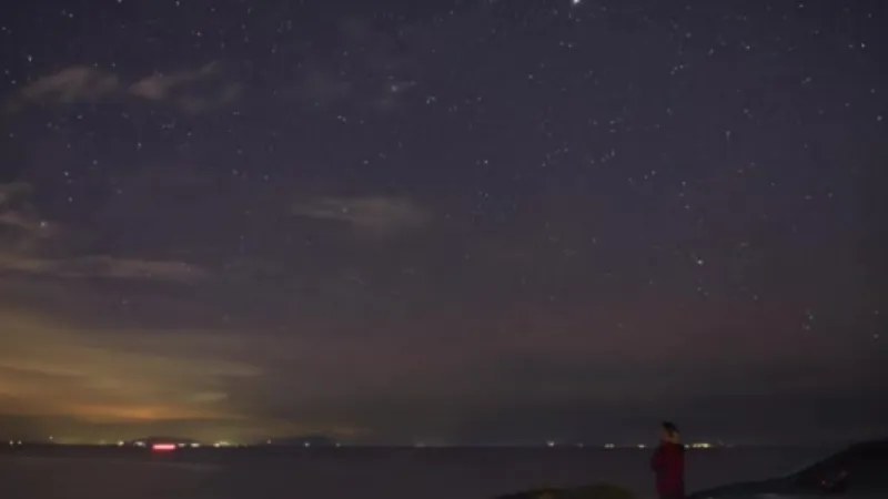 Fotoğraf sanatçısı İsa Turan Geminids meteor yağmurunda eşsiz görüntüler yakaladı