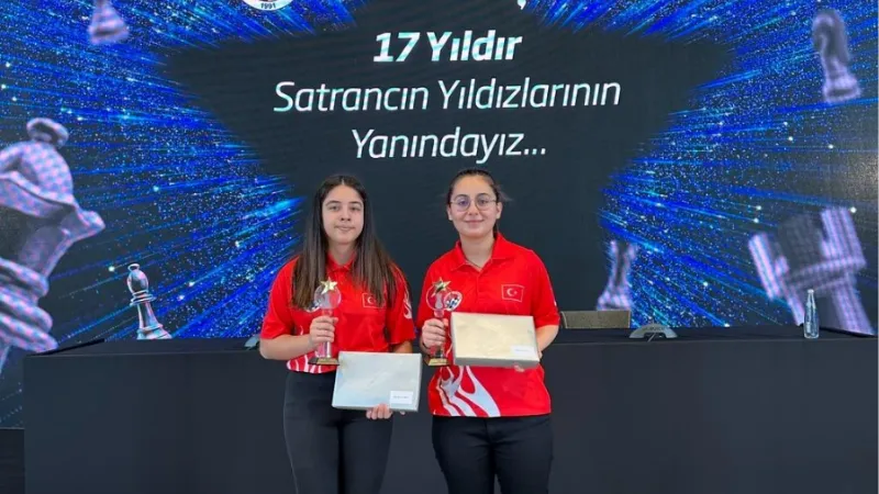 Gaziantep Kolej Vakfı’nın satrançtaki yıldızları ödüllendirildi