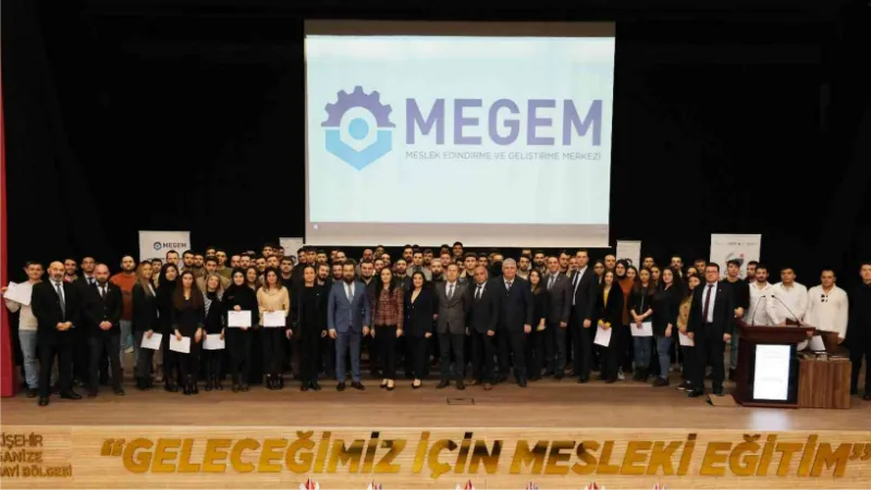 MEGEM’de eğitimlerini tamamlayan 115 genç sertifikalarını alarak iş yaşamına adım attılar