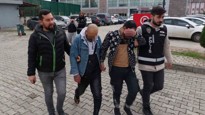 KOM polisi sahte para ve uyuşturucu ele geçirdi: 5 gözaltı