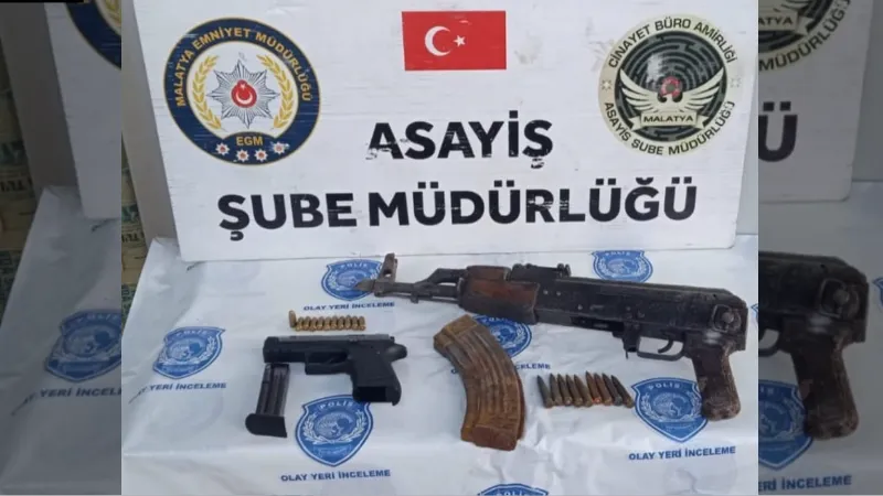 Şüphe üzerine durdurulan araçta kalaşnikof çıktı