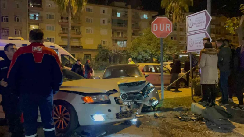 Gazipaşa’da 5 aracın karıştığı zincirleme trafik kazası: 1 yaralı