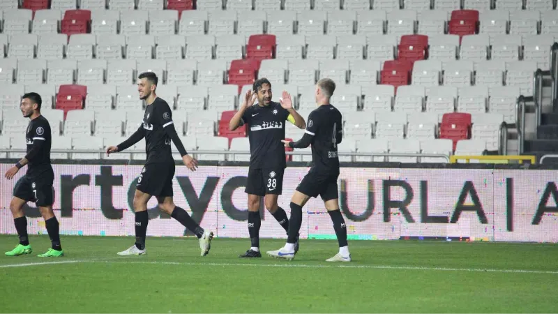 Altay’ın stoper ikilisi; takımın istikrar abidesi