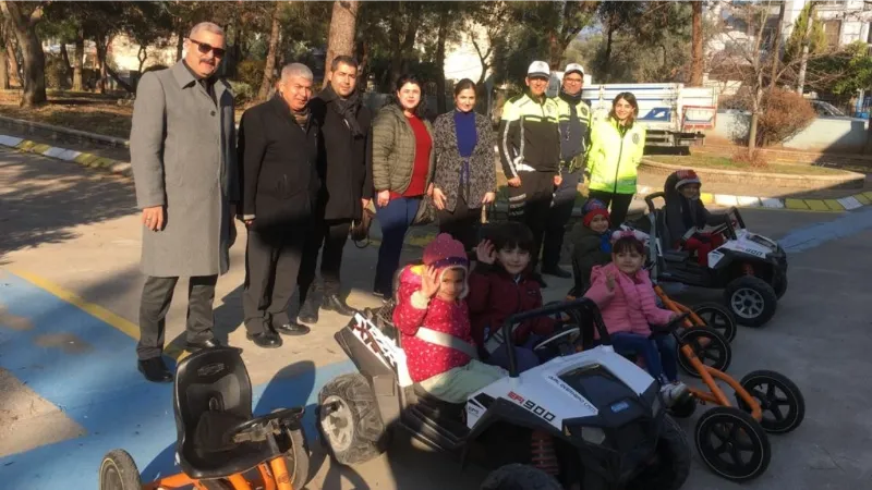 Aydın’da 20 anasınıfı öğrencisi “trafik dedektifi” oldu