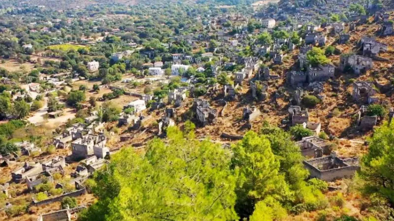 Fethiye’de Belediye personelinin de bulunduğu şüphelilere rüşvet operasyonu:12 göz altı