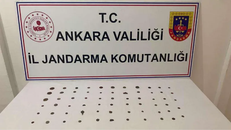 Ankara’da çeşitli dönemlere ait olduğu tespit edilen 65 adet sikke ele geçirildi